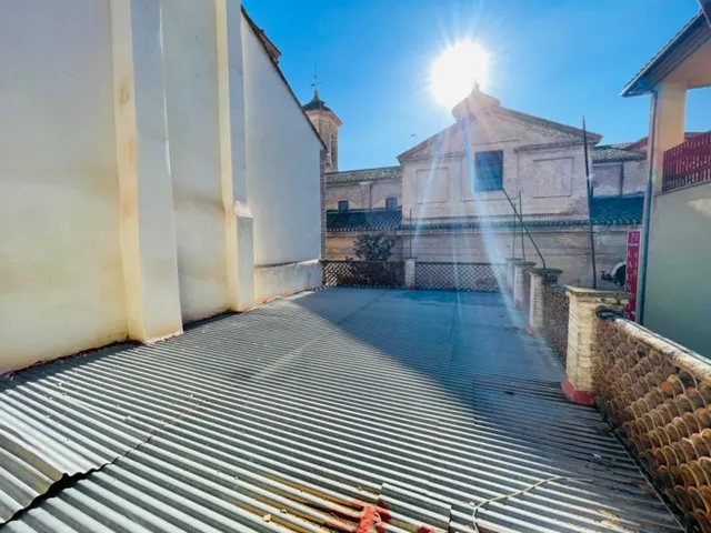 Gran casa para reformar o tirar en pleno centro del pueblo — 16