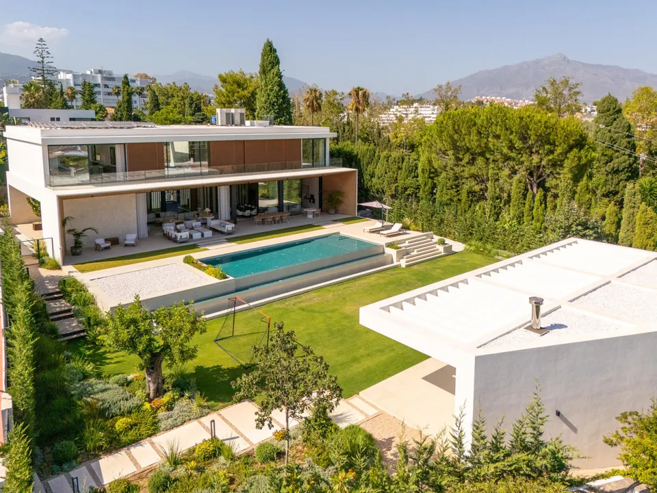 Chalet 6 habitaciones 1057m² en venta - Marbella