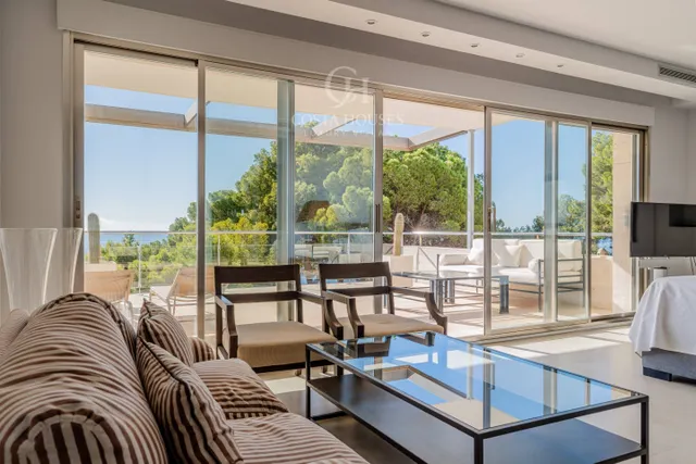 VILLA MASCARAT · VISTAS AL MAR Y PRIVACIDAD JUNTO AL MEDITERRÁNEO EN ALTEA — 47