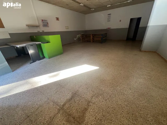 LOCAL COMERCIAL EN CAN RULL — 2