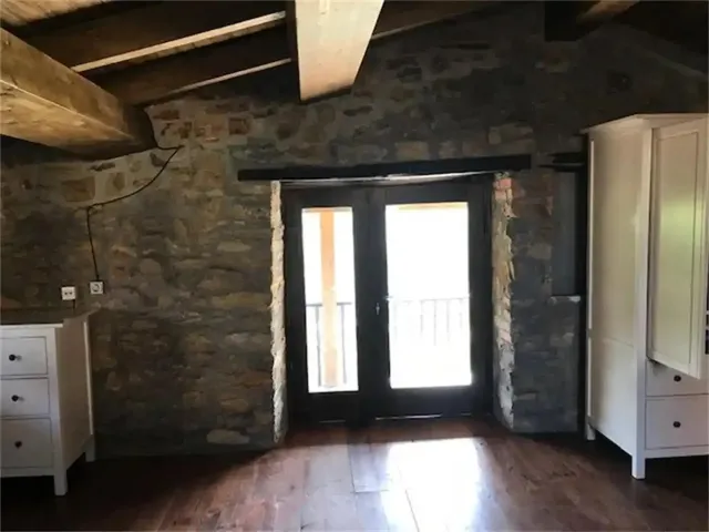 Encanto asturiano: casa con hórreo, cochera y finca edificable en Pando, Langreo — 19
