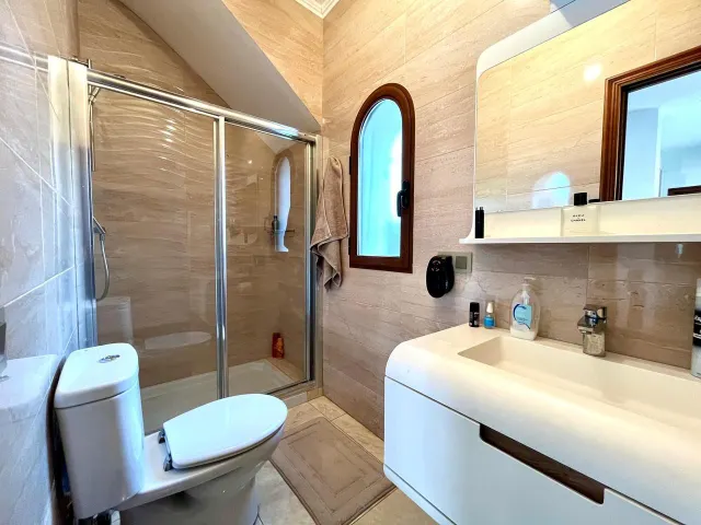 Villa 4 habitaciones 184m² en venta - Villamartin — 14