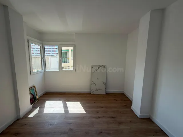 Apartamento con terraza, Alicante, Torrevieja, Playa del Acequión. 3 habitaciones, 108 m2, 90 metros al mar — 14