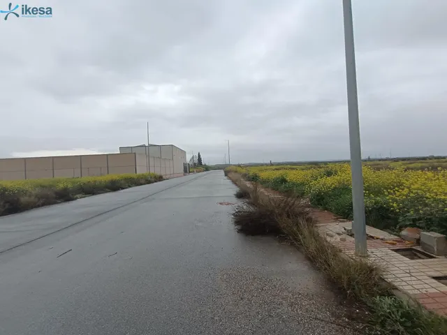 Terreno industrial de 4.096 metros — 6