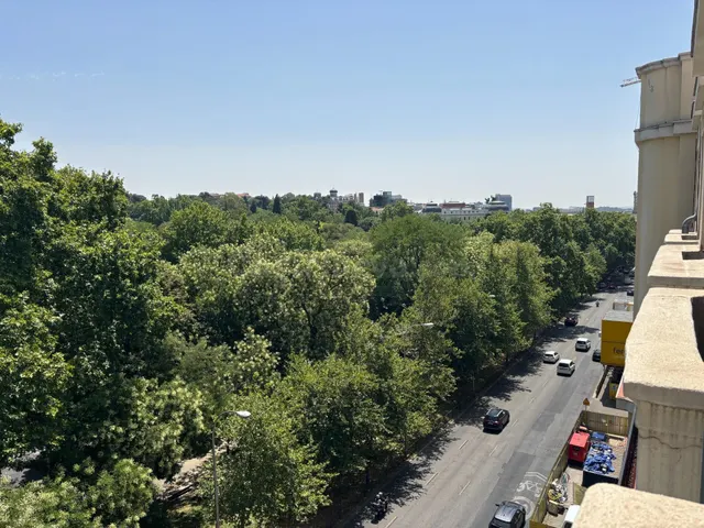 Piso SEÑORIAL de 225 m2 en Paseo del Prado (4 DORM, 3 BAÑOS)
