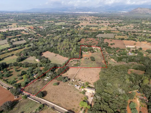 Finca rústica con 3 dormitorios, piscina y múltiples posibilidades en Inca. — 23