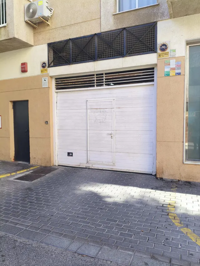 Piso en El Zapillo — 42