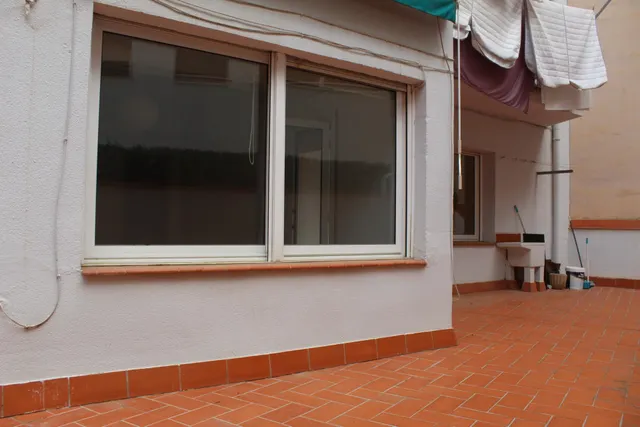Piso con terraza de 45 m2 en Les Corts, 3 habitaciones y despacho — 26