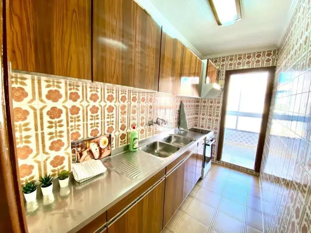 Venta de Piso 4 Dormitorios Terraza Baño y Cocina Reformados - foto 4