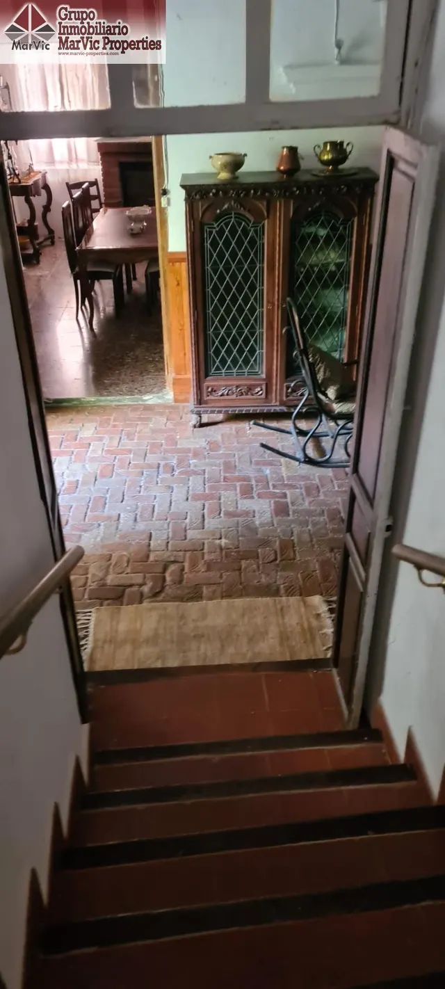 Amplia Casa Reformada en Sella con Piscina y Chimenea — 20