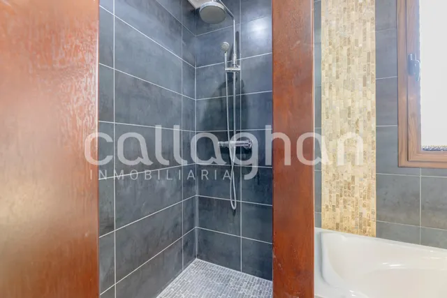 Exclusivo Chalet en Torre en Conill — 46
