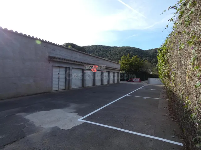 CALONGE: Alquiler PARKIGNS. REMOLQUES, BARCOS, AUTOCARAVANAS - foto 2