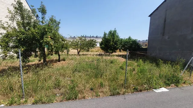 SOLAR EN VENTA EN CAMPONARAYA CON 18 METROS DE FACHADA