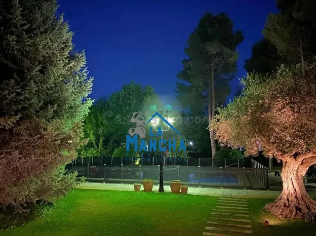 INMOBILIARIA LA MANCHA VENDE EXCLUSIVO CHALET EN LOS ALTO DE - foto 5