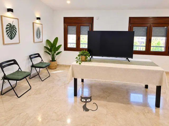 Oportunidad en Alfafar ¡Piso Reformado con Terraza! — 2