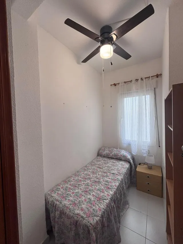 Apartamento de 3 dormitorios a menos de 100m de la playa del cura — 20