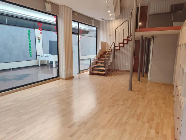 ESTUPENDO LOCAL COMERCIAL TOTALMENTE ACONDICIONADO - foto 4