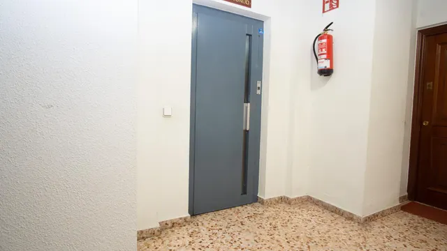 Piso en venta en el centro de Elda — 14