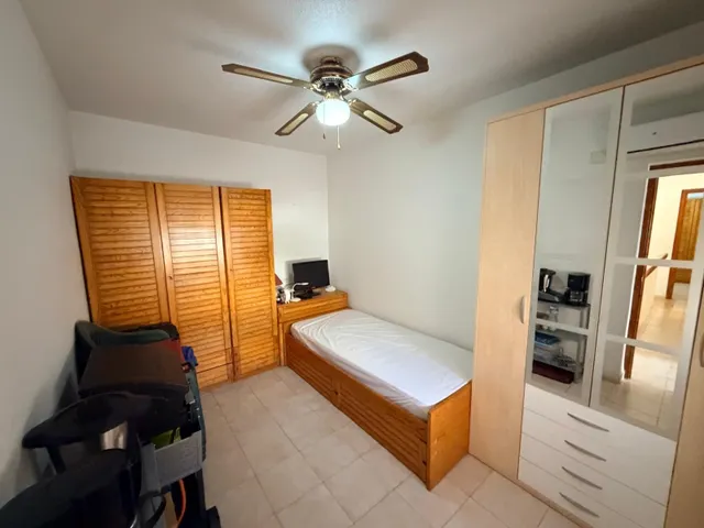 Adosado 4 habitaciones 130m² en venta - Avenida Juan Carlos — 14