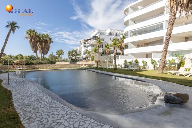 Piso con gran terraza y vistas al Campo de Golf - foto 3