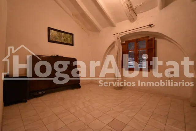 Casa de 2 alturas con TERRAZA cerca del Ayuntamiento — 6