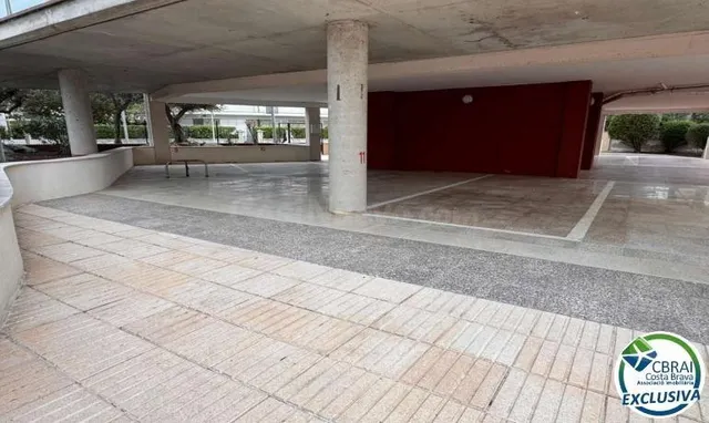 Plaza de aparcamiento en venta - Centro Comercial Santa Marg - foto 5
