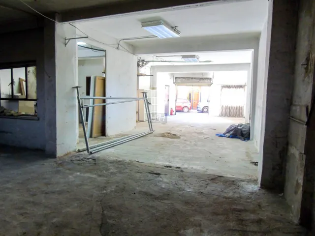 Estupendo local multifuncional en Canterería. / HH Asesores, Inmobiliaria en Burjassot/ — 4