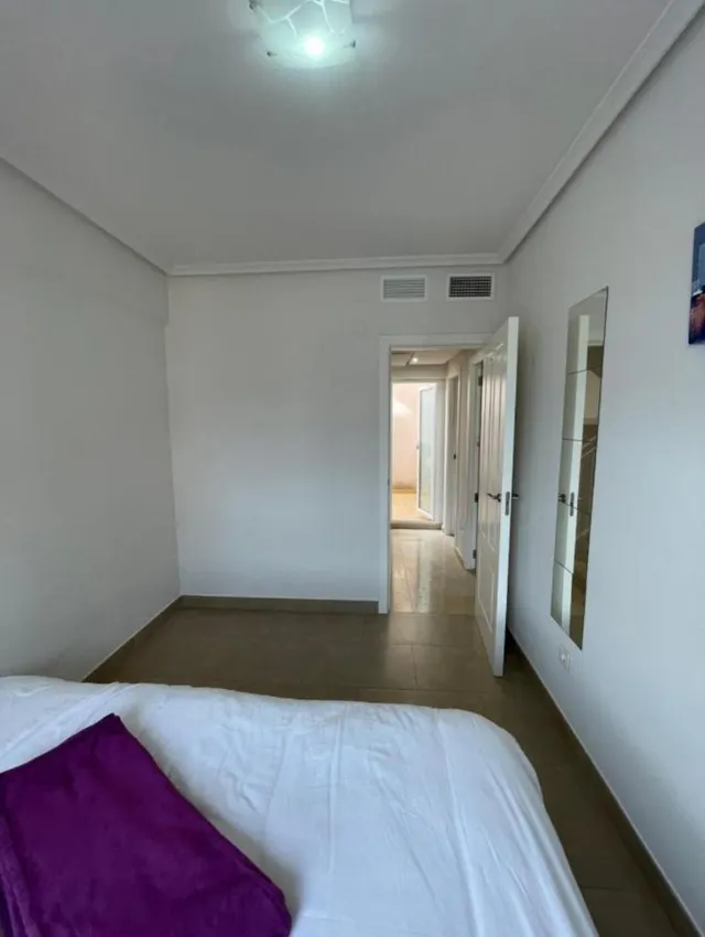 Amplio Adosado en Calas de Santiago Bernabeu , 3 dorm. 3 baños , Garaje , Piscina comun. etc. — 14