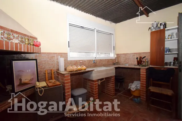 OPORTUNIDAD DE PROPIEDAD RUSTICA CON TERRENO Y PISCINA — 20