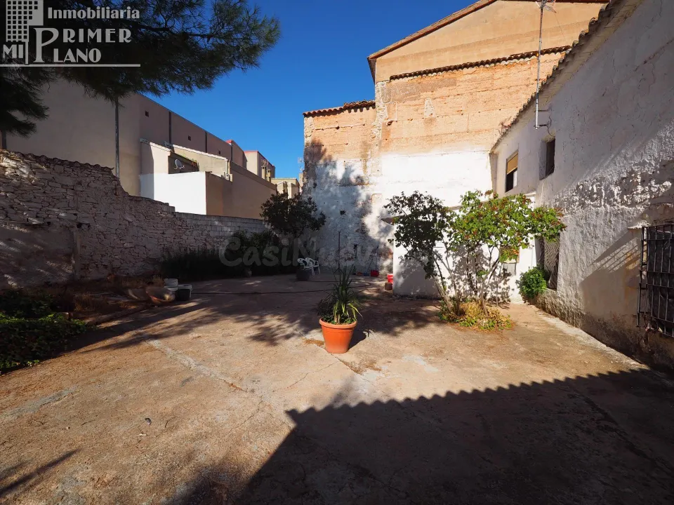 Amplia Casa en el Corazón de Ossa de Montiel por solo €89,000
