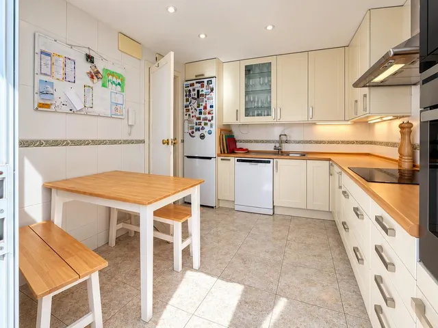 chalet pareado en urbanización cerrada en zona norte Pozuelo — 10