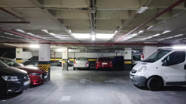 Parking 8m² en alquiler - Barcelona — 2