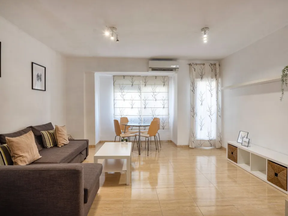 ALQUILER DE VIVIENDA REFORMADA EN BURJASSOT CERCA DE UNIVERSIDADES