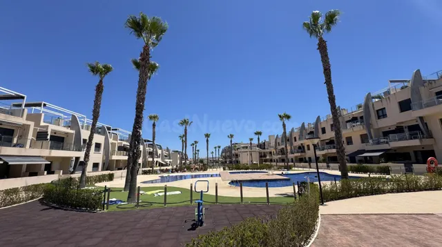 APARTAMENTO DE 2 DORMITORIOS Y 2 BAÑOS EN MIL PALMERAS (PILAR DE HORADADA) — 11
