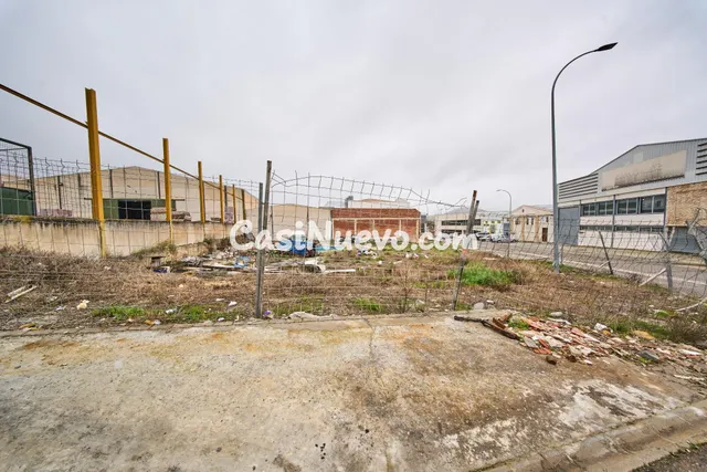 SUELO EN VENTA POLIGONO EL CEREZO ( CASTILO DE LOCUBIN) DE 1 - foto 3