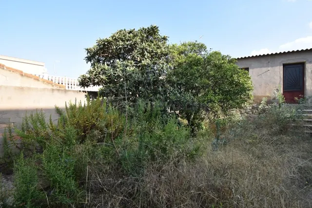 CASA PARA REFORMAR CON PARCELA - foto 2