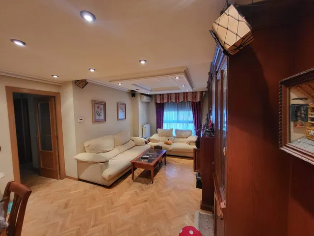 Piso en venta en Coslada - El Puerto por €460,000 — 6