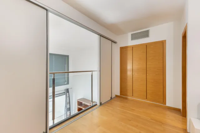 Loft dúplex de 90 m2 con terraza y zonas comunes — 11