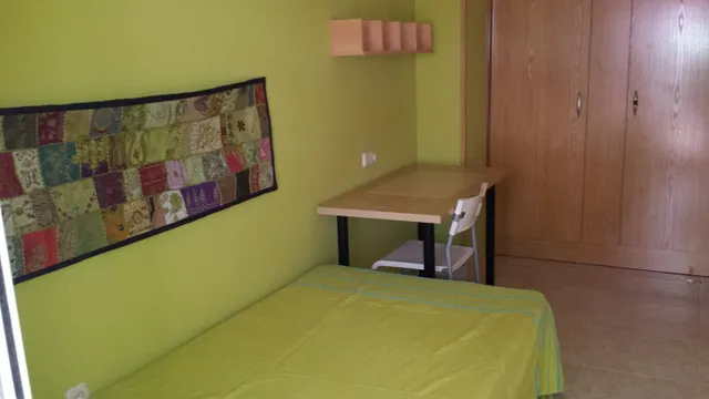 Apartamento con terraza y garaje — 15