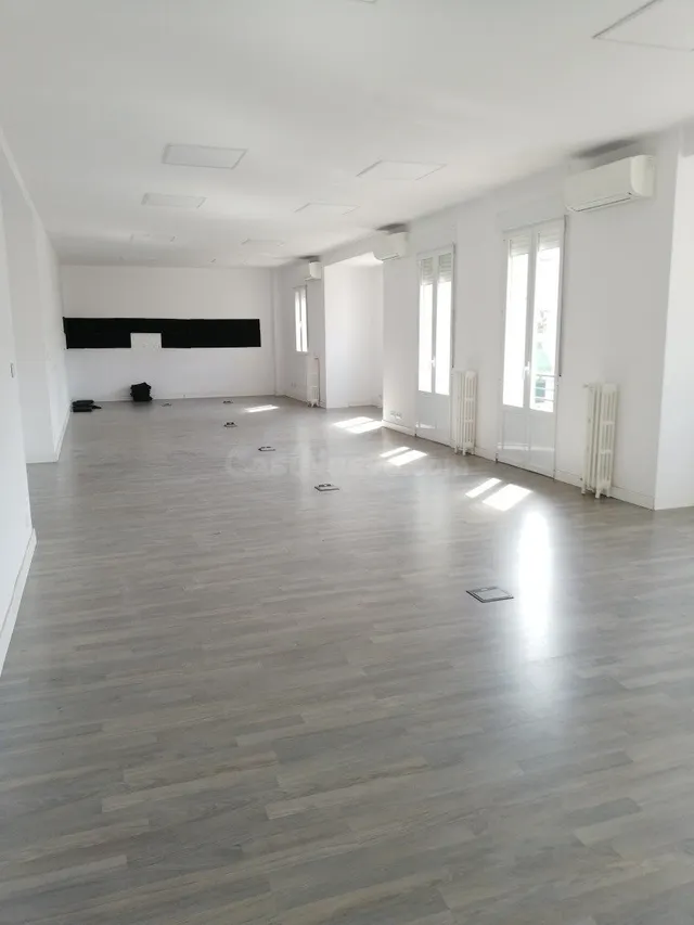 METRO RIOS ROSAS, OFICINA muy luminosa,130m2 diáfana, calefa - foto 4
