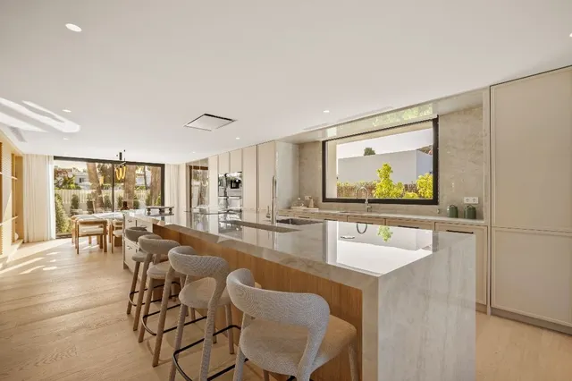 Villa 6 habitaciones 840m² en venta - Aloha — 27