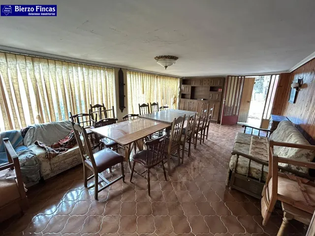 Se vende casa en Carracedelo — 16