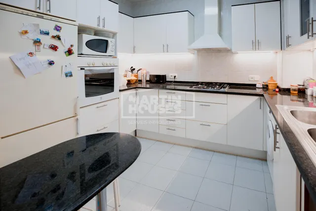 PISO EN VENTA  3 habitaciones, TERRAZA, PARKING Y TRASTERO — 10