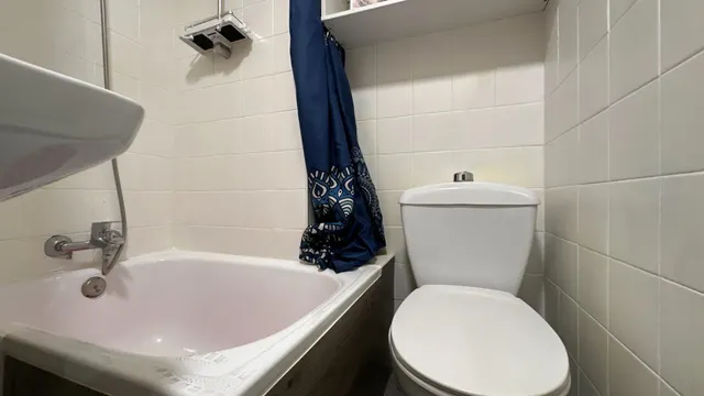 Exclusiva vivienda de 4 dormitorios con amplia plaza de garaje en pleno centro de Zaragoza — 33
