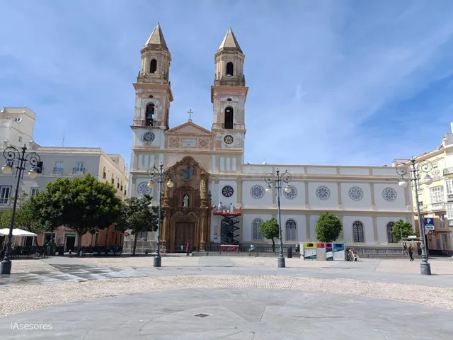 PISO EN CÁDIZ JUNTO A PLAZA SAN ANTONIO — 2