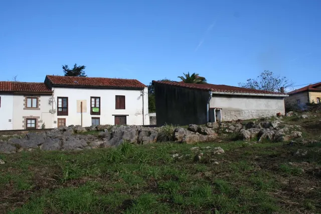 TERRENO EN LIANDRES — 6