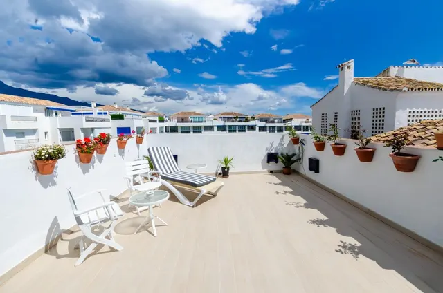 Ático con terrazas panorámicas en Puerto Banús — 4