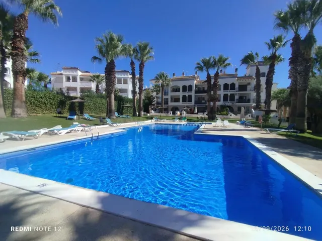 Estupendo apartamento en planta baja a pocos metros del camp