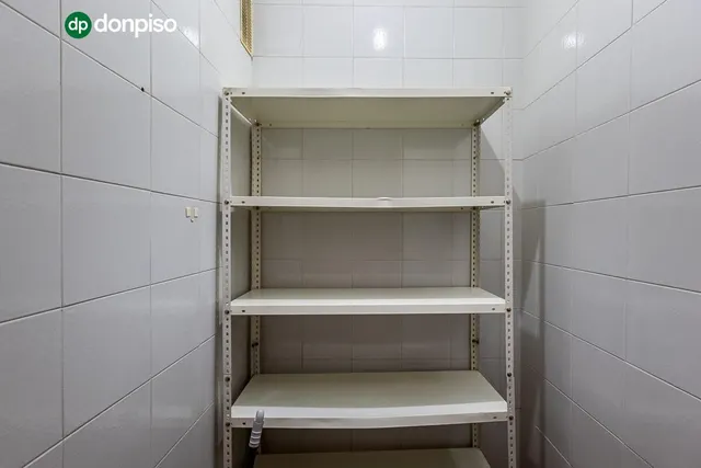 Espacio, luz y comodidad en una vivienda con grandes posibilidades en zona Alcampo — 12