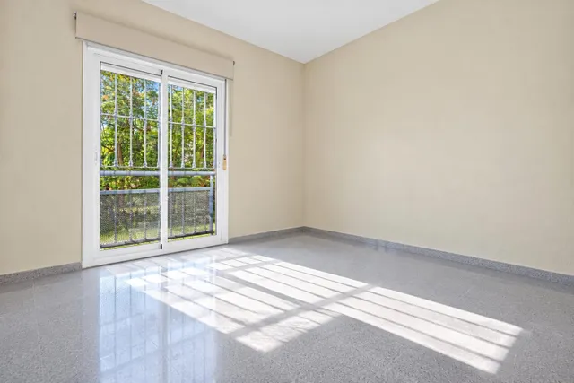Casa adosada en venta en los bermejales — 36